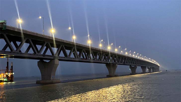 পদ্মা সেতু মাথা উঁচু করে দাঁড়াতে শিখিয়েছে