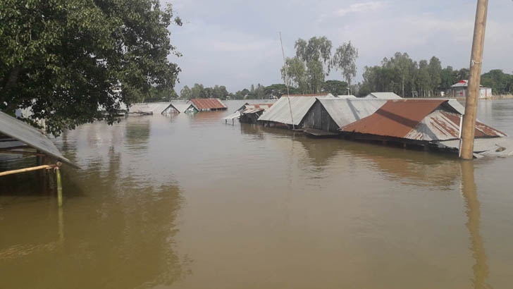 বন্যায় মৃত্যু বেড়ে ৮৪