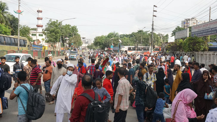 কোথাও মানা হচ্ছে না ন্যূনতম স্বাস্থ্যবিধি