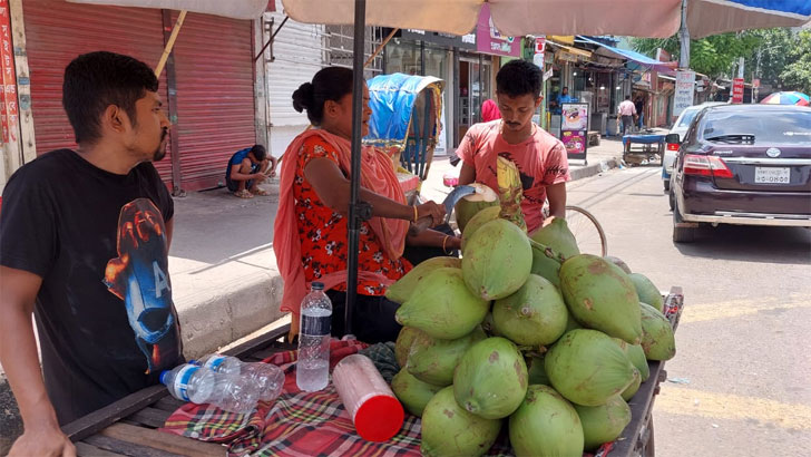 ৬০ টাকার ডাব ১২০ টাকা!