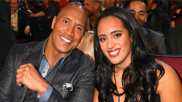 এবার রেসলিংয়ে রিং মাতাতে এলেন রকের মেয়ে