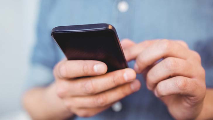 পুলিশকে ‘জ্বালাতে’ একি করলেন এই নারী!