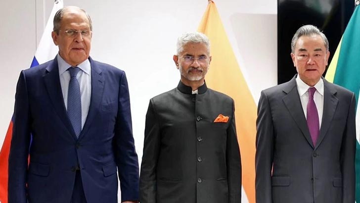 লাভরভের উপস্থিতিতে বৈঠক করলেন ভারত-চীনের পররাষ্ট্রমন্ত্রী