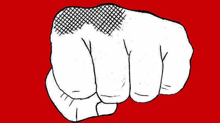 নারীর ঘুসিতে নারীর মৃত্যু