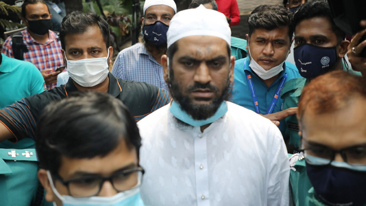 আদালতে মামুনুল হক