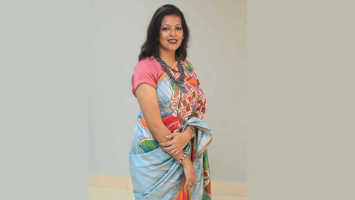 নতুন করে ব্যবসায় যাচ্ছে ইভ্যালি, যা বললেন রাসেলপত্নী