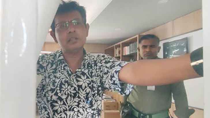 ইউএনওর কক্ষে ২ ঘণ্টা মেম্বারকে আটকে রাখার অভিযোগ