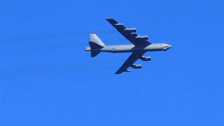 পরমাণু বোমা বহনকারী যুদ্ধবিমান দিয়ে ন্যাটোর মহড়া