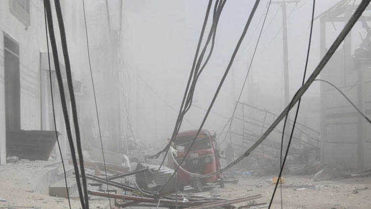 সোমালিয়ায় গাড়িতে বোমা বিস্ফোরণ, নিহত ১০০