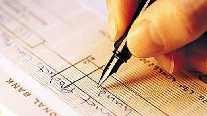 চেক ডিজঅনার মামলা করতে পারবে ব্যাংক 