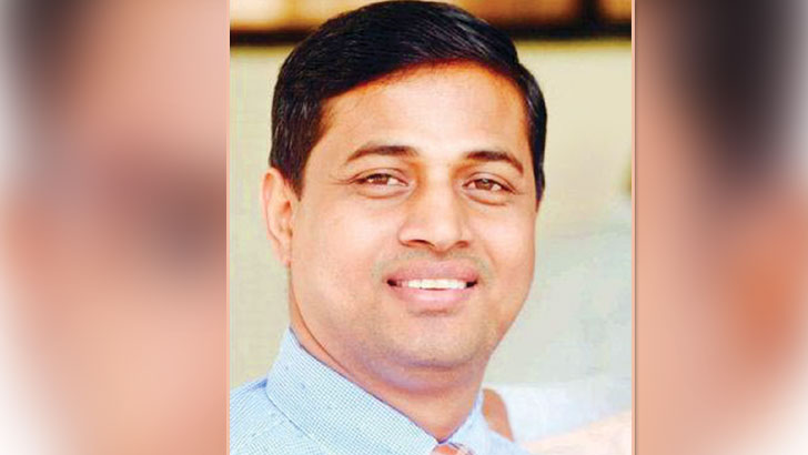 সাবরেজিস্ট্রার মনিরুলের ‘পলায়ন’ কাণ্ড
