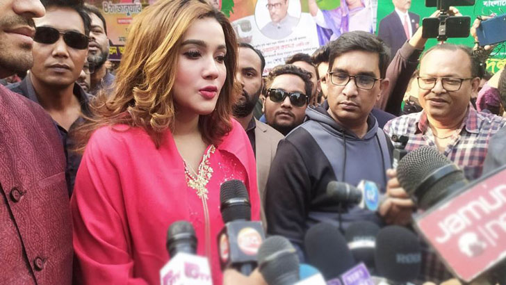 আ.লীগের মনোনয়ন পেলেন না নায়িকা মাহি