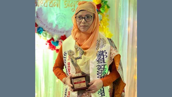 বেগম সুফিয়া আহমেদ ‘দি ইঞ্জিনিয়ার্স রত্মগর্ভা মা’ পদকে ভূষিত