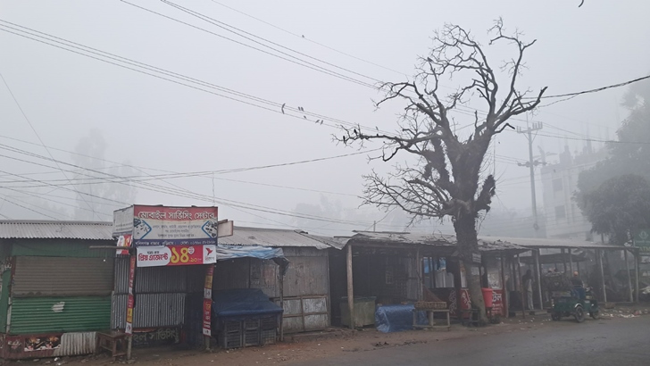 কুড়িগ্রামে বাড়ছে শীত, দুর্ভোগে সাধারণ মানুষ