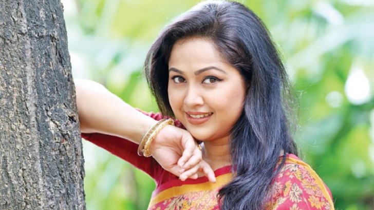 এখনো কেন দর্শকদের ভালোবাসা পান, জানালেন নাদিয়া