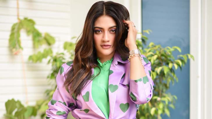 ৩২-এ পা দিয়ে 'নতুনভাবে শুরুর' বার্তা নুসরাতের