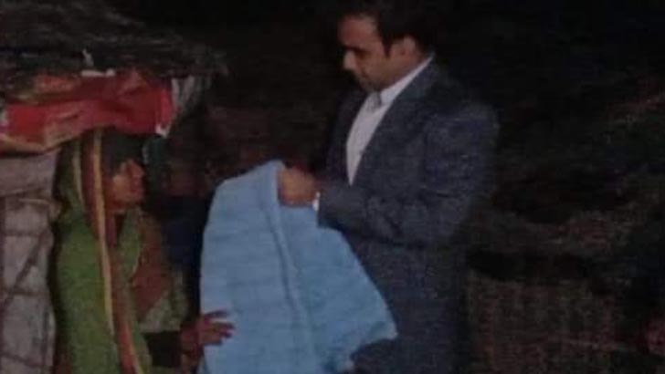 রাতে কম্বল দিয়ে ইউএনওর আবেগঘন স্ট্যাটাস