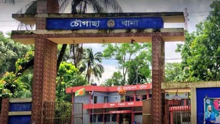 চুরি হওয়া ইজিবাইকে মিলল ফেনসিডিল, অতঃপর...