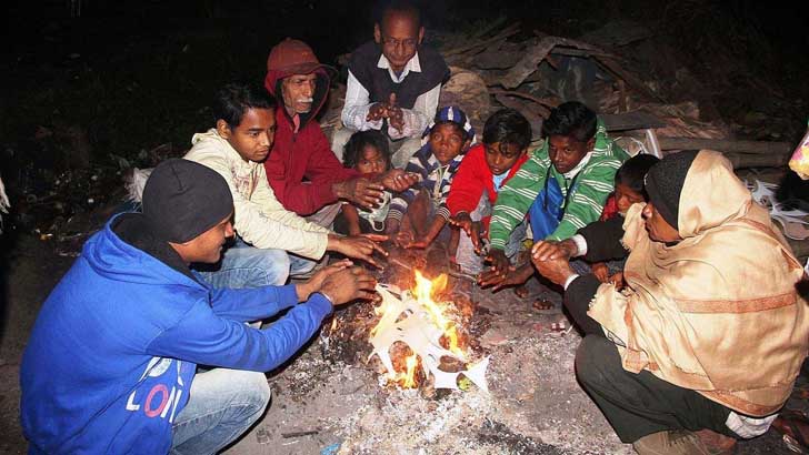 মৌসুমের সর্বনিম্ন তাপমাত্রায় হাড় কাঁপানো শীত শ্রীমঙ্গলে