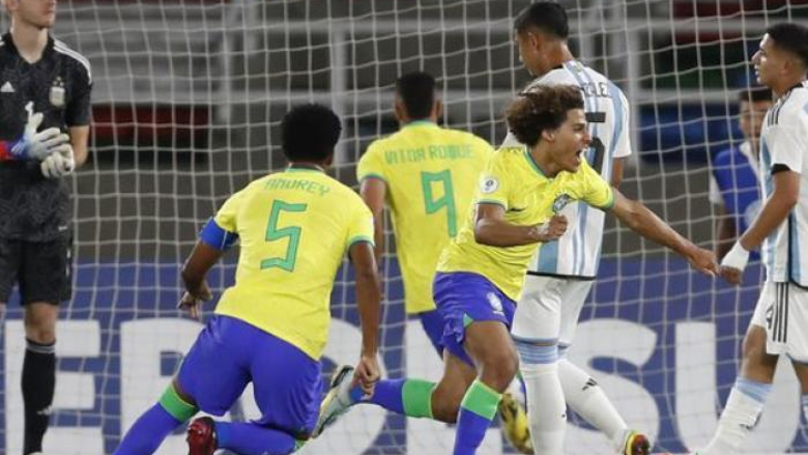 গ্রুপ চ্যাম্পিয়ন হয়ে ফাইনাল রাউন্ডে ব্রাজিল 