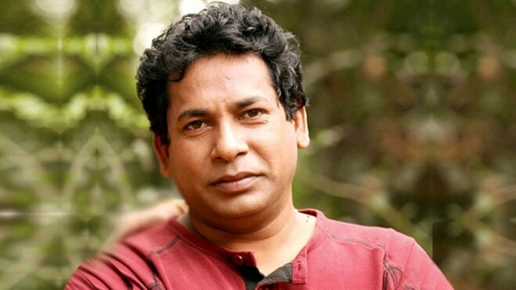 সব সময়ই দর্শকদের ভিন্ন কিছু দেওয়ার চেষ্টা করি