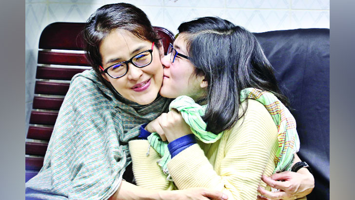 জাপানি মায়ের জিম্মায় থাকবে দুই শিশু