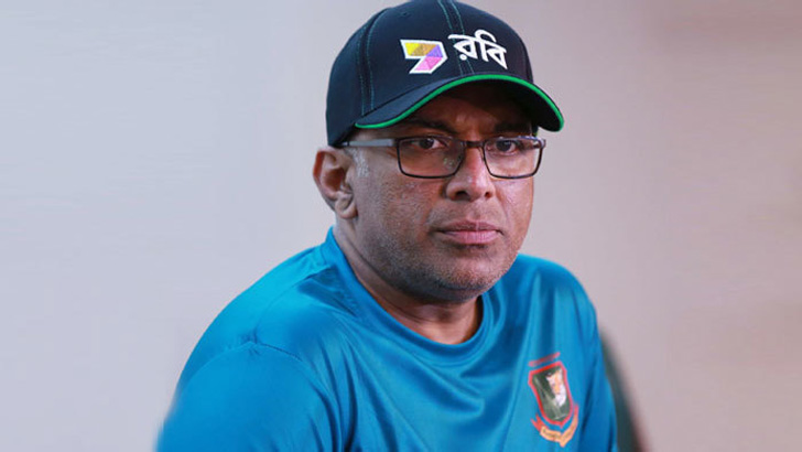 ‘কোথায় নিউজ পেয়েছেন হাথুরু আসবে না?’