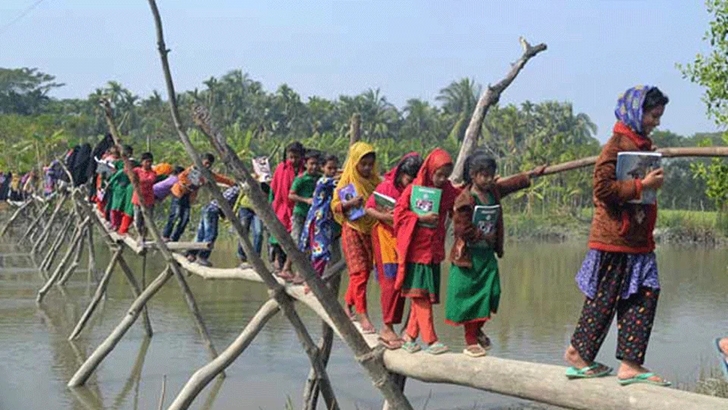 প্রান্তিক মানুষের কথা তুলে ধরুন