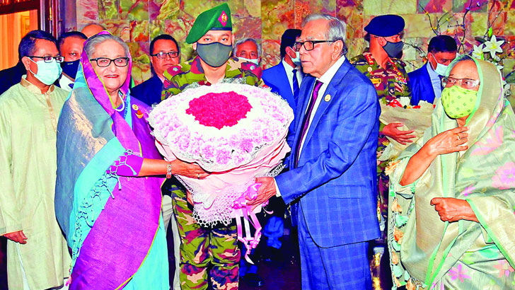 রাষ্ট্রপতি আবদুল হামিদের আত্মজীবনী ‘অমূল্য সম্পদ’: প্রধানমন্ত্রী