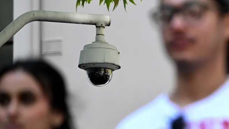 চীনের তৈরি ক্যামেরা সরিয়ে ফেলছে অস্ট্রেলিয়া