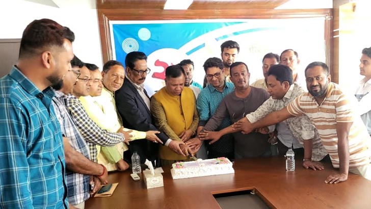 আমতলীতে যুগান্তরের প্রতিষ্ঠাবার্ষিকী পালন