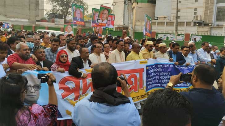 দেশে সবার প্রতি সমান আচরণ করা হচ্ছে না: কর্নেল অলি