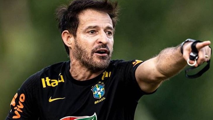 নতুন কোচের নাম ঘোষণা করল ব্রাজিল