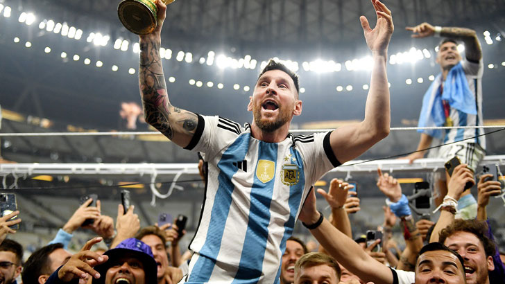 বর্ষসেরার দৌড়ে মেসির সঙ্গে আছেন যারা