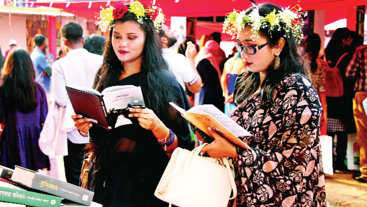 মেলায় আগতদের বেশিরভাগই ক্রেতা
