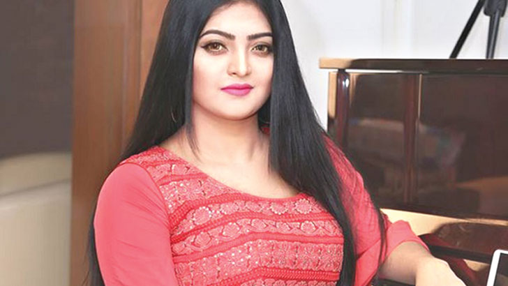 অপেক্ষায় সালমা