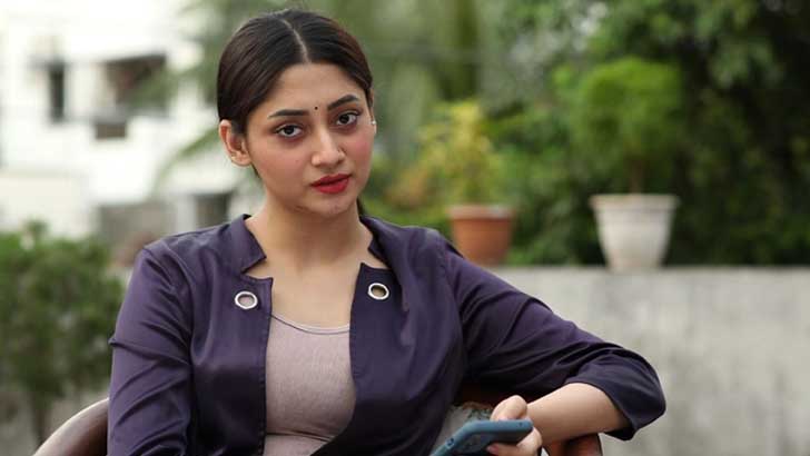 এ কোন পূজা চেরি?