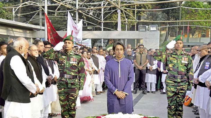 ববি রাজনীতিতে আসছেন কি না, যা জানালেন প্রধানমন্ত্রী