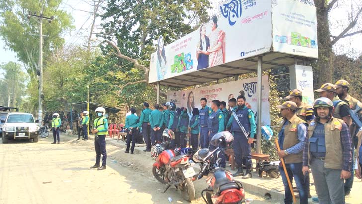 শঙ্কা কাটছে না মেসে থাকা শিক্ষার্থীদের