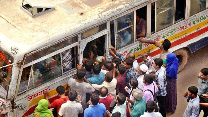 গণপরিবহণে নৈরাজ্য