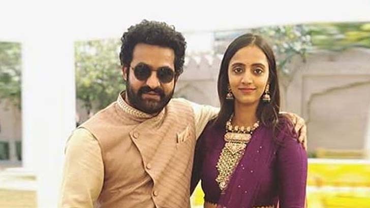 নাবালিকাকে বিয়ে, যে কৌশলে ঝামেলা এড়ান জুনিয়র এনটিআর