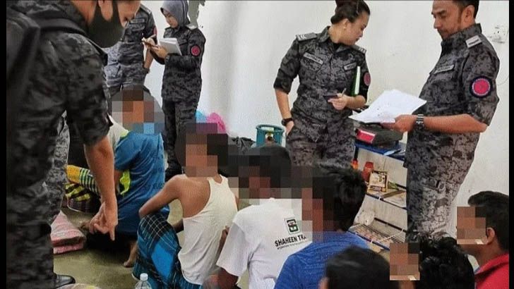 মালয়েশিয়ায় ১০ বাংলাদেশি আটক