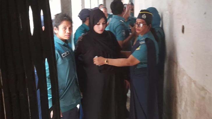 যে কারণে মাহিকে রিমান্ডে নিতে চায়নি পুলিশ