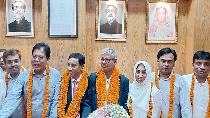 ভোট একতরফা হয়নি স্বতঃস্ফূর্ত ছিল