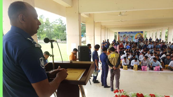 বঙ্গবন্ধুর আত্মজীবনী দিয়ে ১১২ টিআরসিকে বরণ