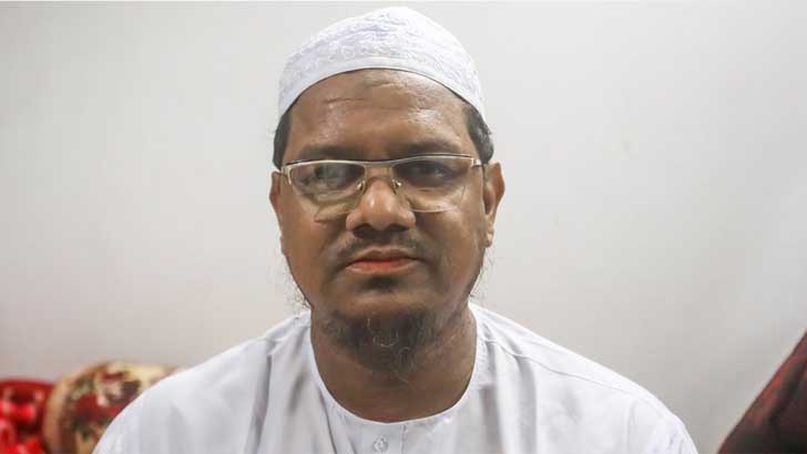 প্রধানমন্ত্রীর প্রস্তাবে চরমোনাই পীরের নিন্দা