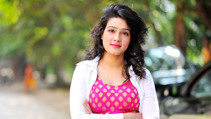 গ্রেফতার হওয়ার পর হুঁশ ফেরে মাহির!