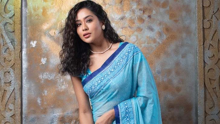 প্রধানমন্ত্রীর চরিত্রে অভিনয়ের ইচ্ছা আছে: মম