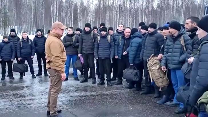 রাশিয়ার ৫ হাজার অপরাধীকে যে কারণে ক্ষমা করে দেওয়া হলো 