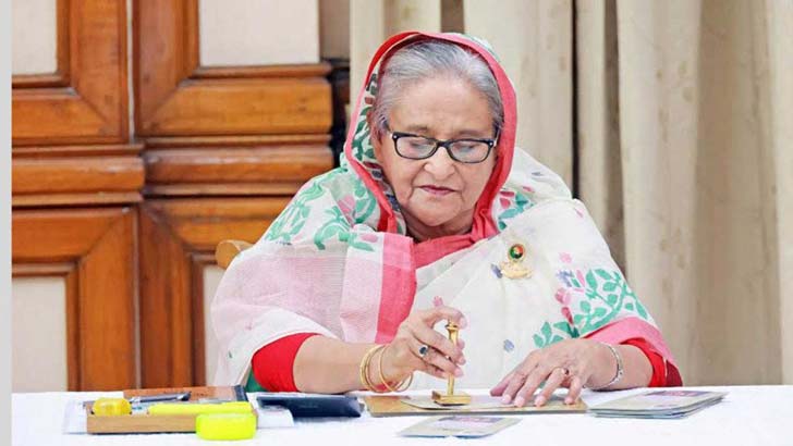 স্বাধীনতা দিবসে স্মারক ডাকটিকিট অবমুক্ত 